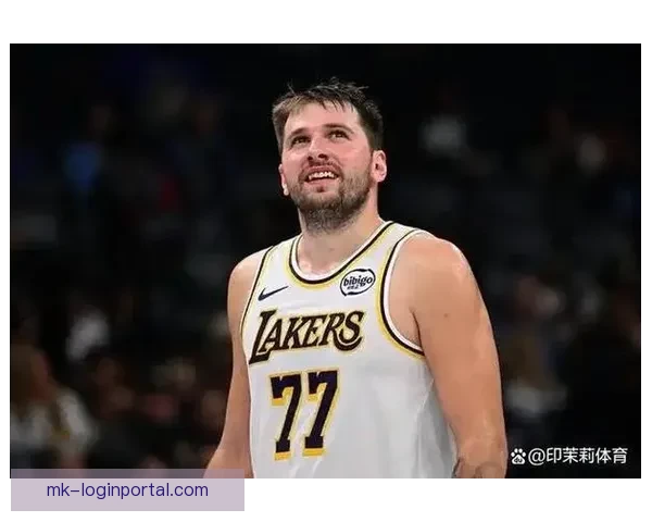 林书豪解析东契奇进攻特点偏爱左侧单打与标志性后撤步技巧